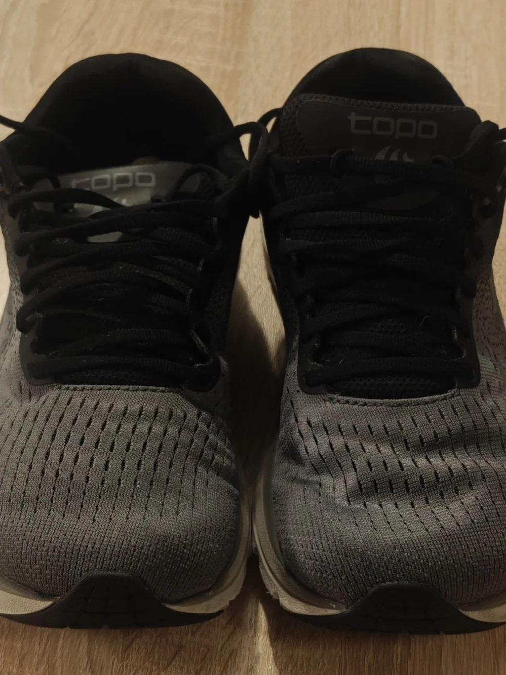 Topo Athletic Magnifly 5 Women’s Size 8 Gray Road Running Walking Shoes Comfort